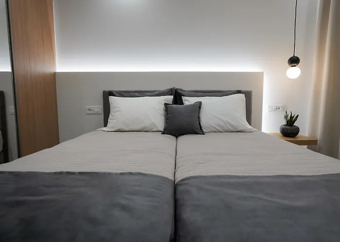 Aegean Sunset فيلة ماستيخاري